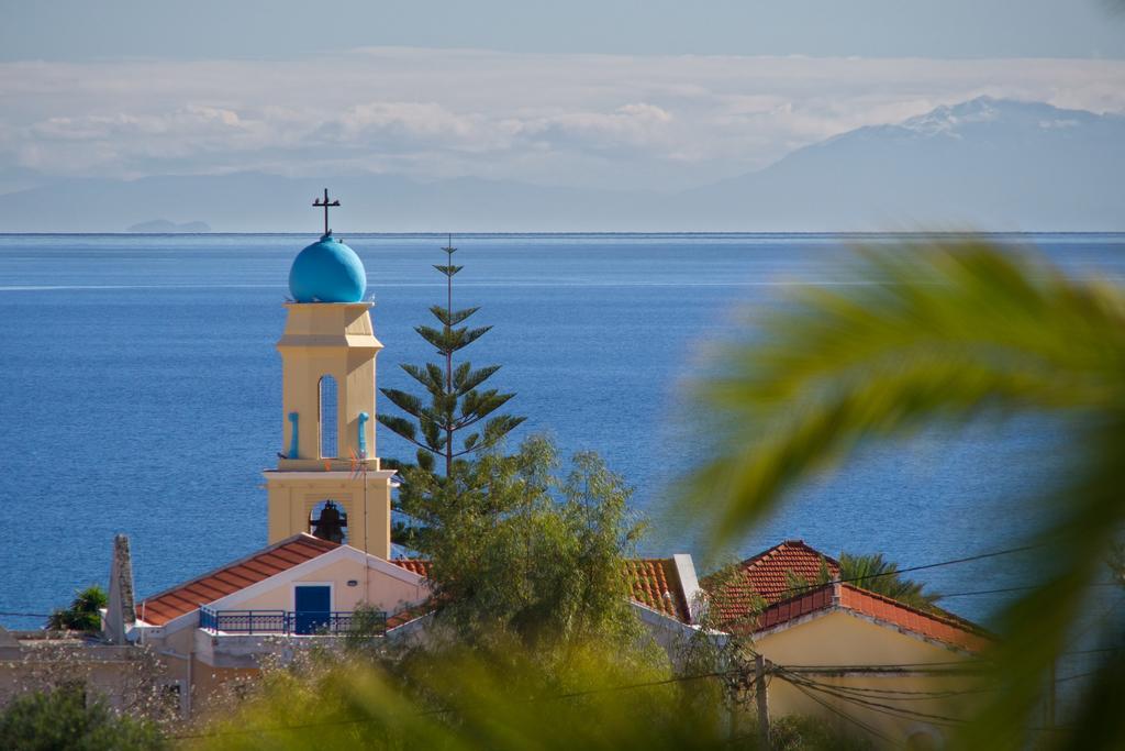 Boulevard Panorama Suites Agia Efimia Esterno foto