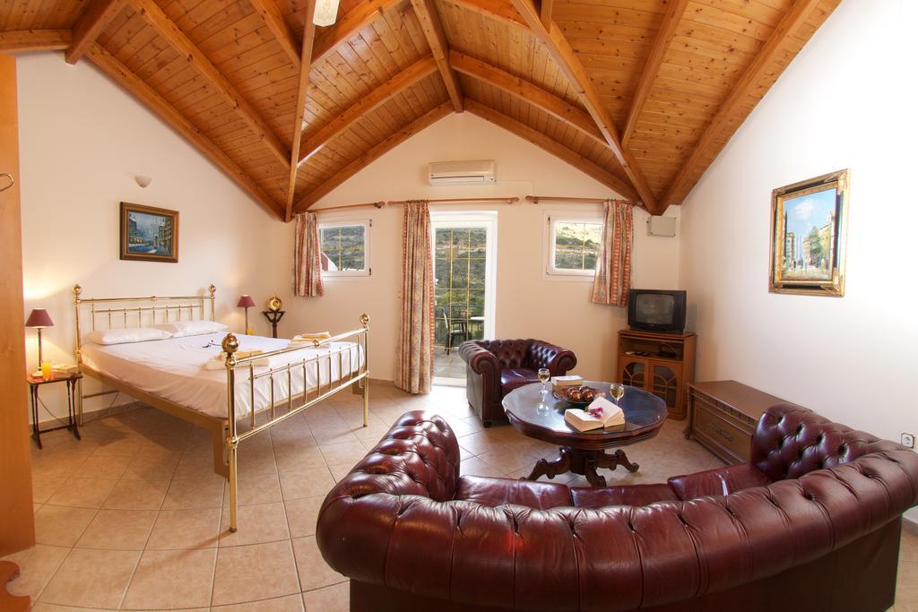Boulevard Panorama Suites Agia Efimia Esterno foto