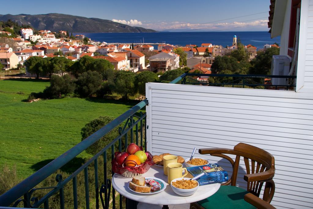 Boulevard Panorama Suites Agia Efimia Esterno foto
